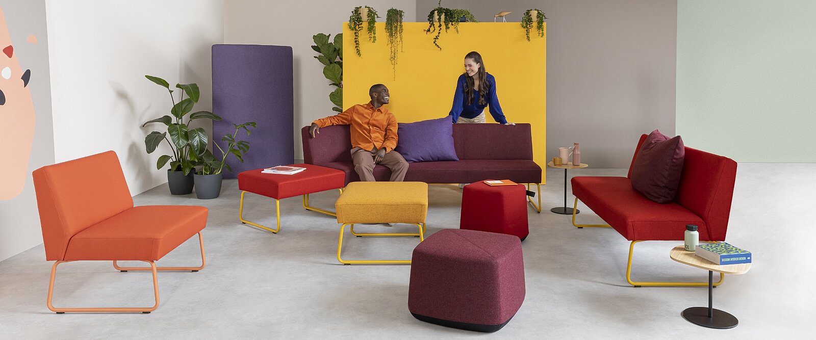 Flexibility is our motto. Our solution: Reefs flex! Its modularity makes it the ideal partner for contemporary communication spaces and lounge areas.