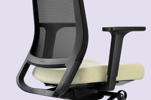 Can withstand a load of up to 150 kg – for reliable support.